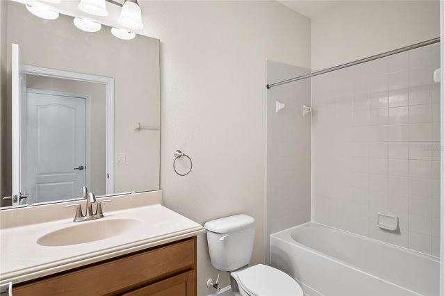 1904 THETFORD CIRCLE, Orlando, FL 32824