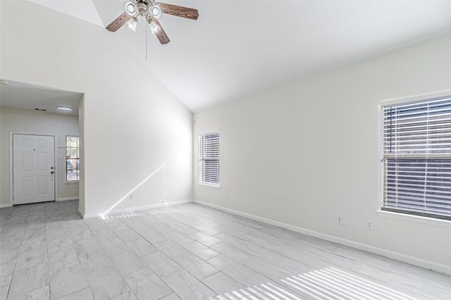 18111 Hillock Glen Lane, Cypress, TX 77429