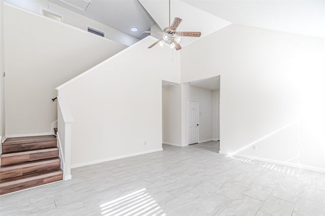 18111 Hillock Glen Lane, Cypress, TX 77429