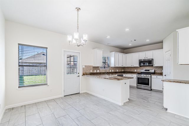 18111 Hillock Glen Lane, Cypress, TX 77429