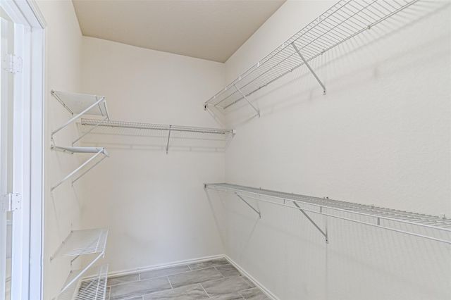 18111 Hillock Glen Lane, Cypress, TX 77429