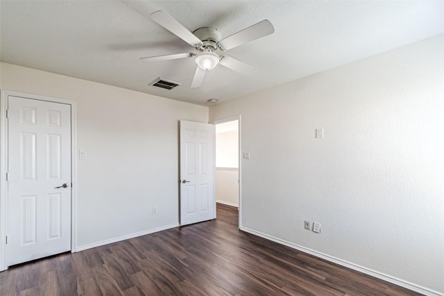 18111 Hillock Glen Lane, Cypress, TX 77429