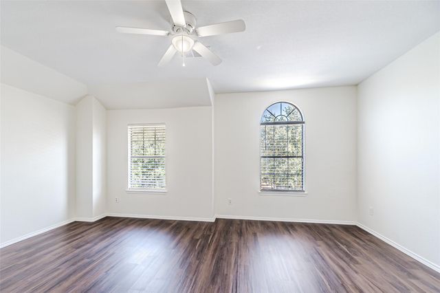 18111 Hillock Glen Lane, Cypress, TX 77429