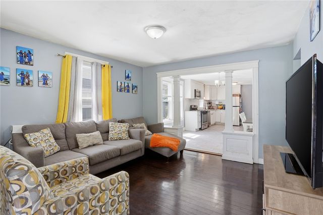 132 Roger Williams Avenue, Providence, RI 02907