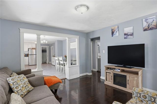 132 Roger Williams Avenue, Providence, RI 02907