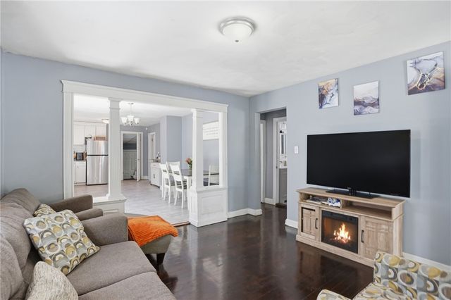 132 Roger Williams Avenue, Providence, RI 02907