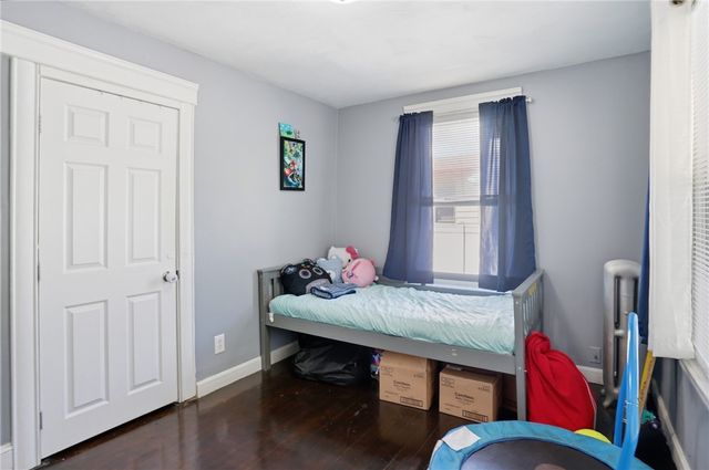 132 Roger Williams Avenue, Providence, RI 02907
