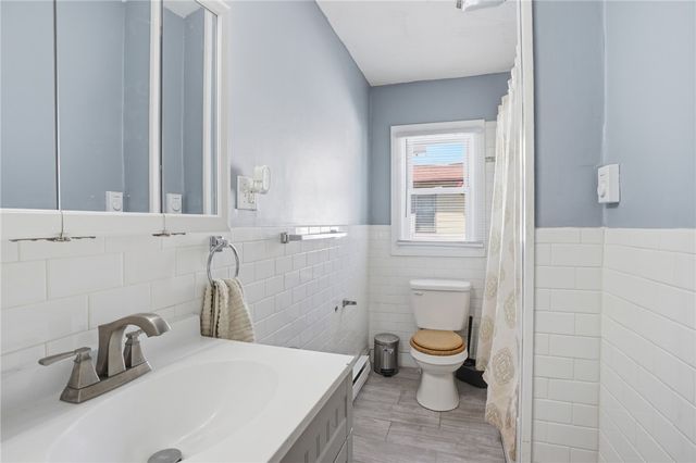 132 Roger Williams Avenue, Providence, RI 02907