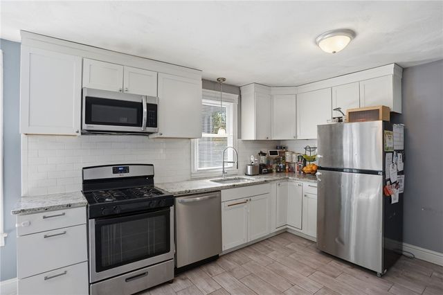 132 Roger Williams Avenue, Providence, RI 02907