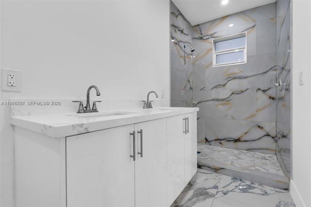 11870 SW 220th Street A, Miami, FL 33170