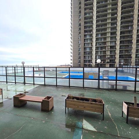 6033 N Sheridan Road 5G, Chicago, IL 60660