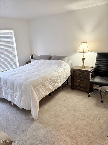 2305 Stoney Run Trail, Broadview Heights, OH 44147