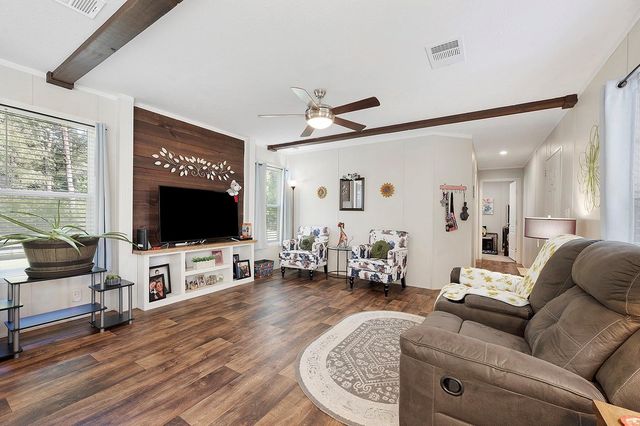 519 S 1st Street, Huntington, TX 75949