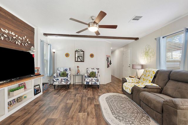 519 S 1st Street, Huntington, TX 75949