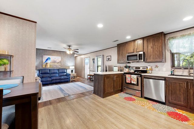 519 S 1st Street, Huntington, TX 75949