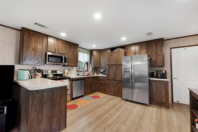 519 S 1st Street, Huntington, TX 75949