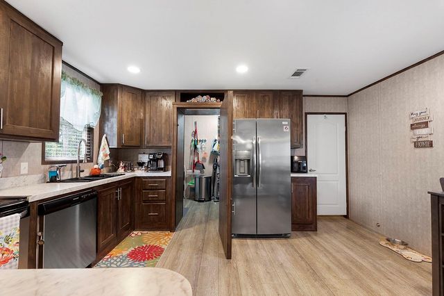 519 S 1st Street, Huntington, TX 75949