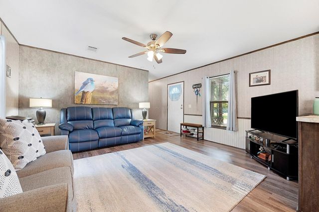 519 S 1st Street, Huntington, TX 75949