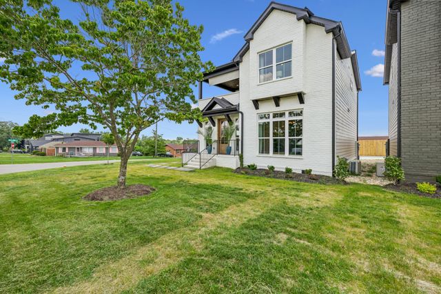 257B Riverside Dr, Nashville, TN 37206