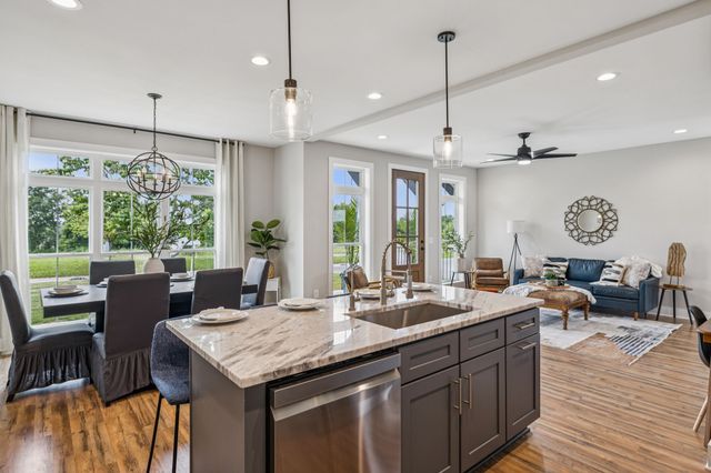 257B Riverside Dr, Nashville, TN 37206