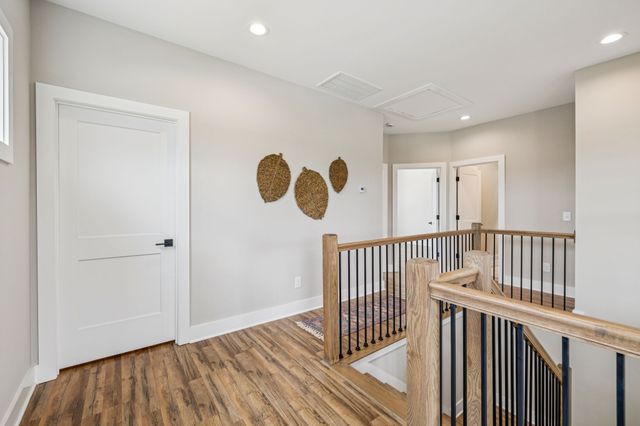 257B Riverside Dr, Nashville, TN 37206