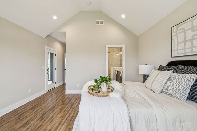 257B Riverside Dr, Nashville, TN 37206