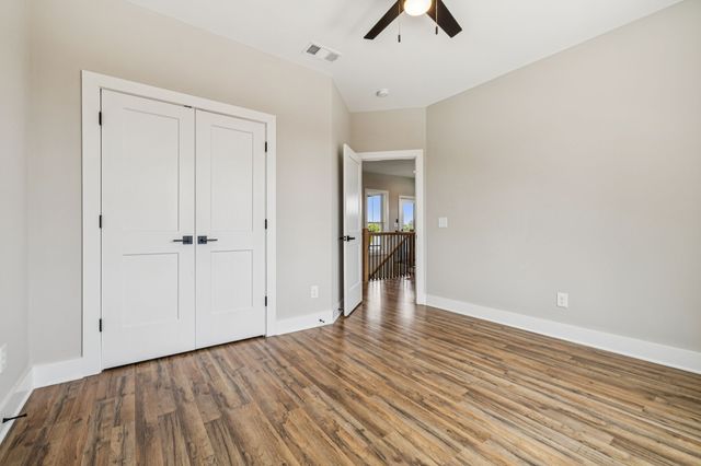 257B Riverside Dr, Nashville, TN 37206