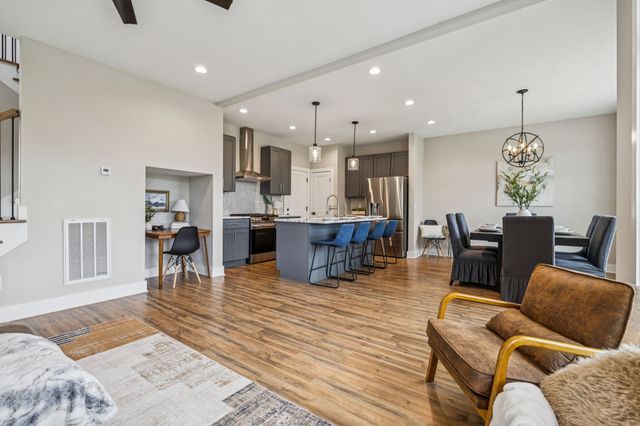 257B Riverside Dr, Nashville, TN 37206