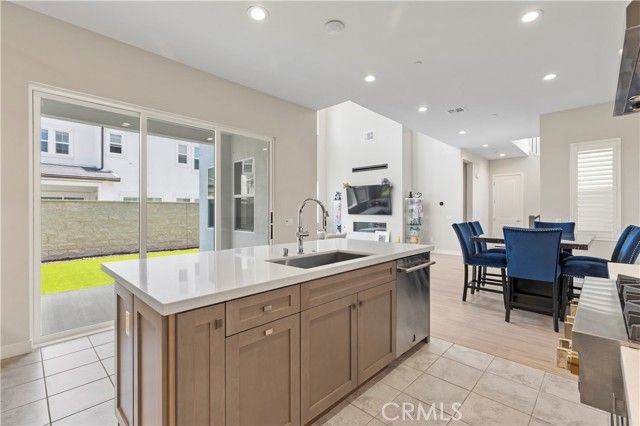 120 Holliston, Lake Forest (el Toro), CA 92630