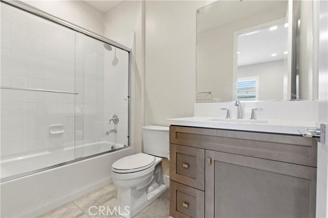 120 Holliston, Lake Forest (el Toro), CA 92630