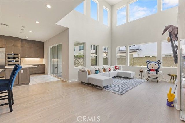 120 Holliston, Lake Forest (el Toro), CA 92630