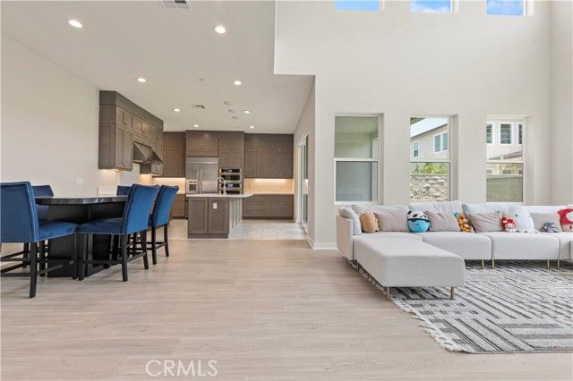 120 Holliston, Lake Forest (el Toro), CA 92630