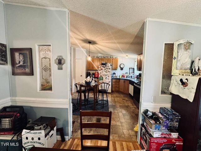 31111 Rich Valley Road, Meadowview, VA 24361
