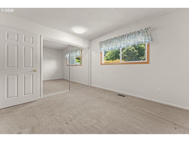 209 Nw ALDER St, Dundee, OR 97115
