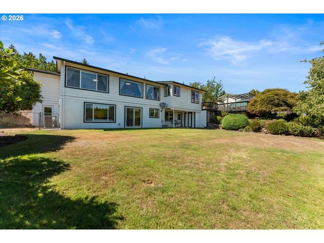 209 Nw ALDER St, Dundee, OR 97115