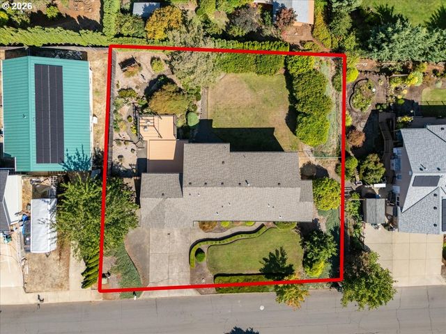 209 Nw ALDER St, Dundee, OR 97115