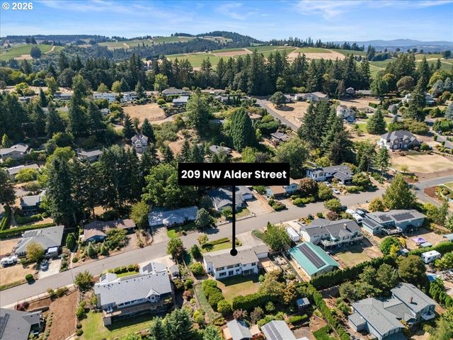 209 Nw ALDER St, Dundee, OR 97115