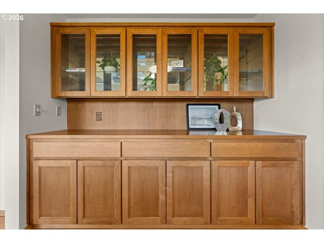 209 Nw ALDER St, Dundee, OR 97115
