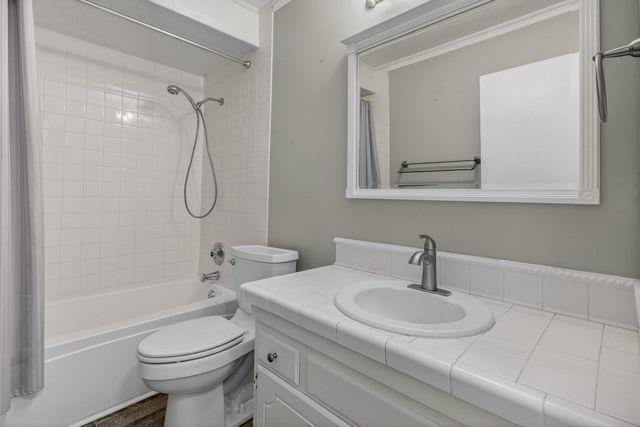 5721 Saint Angela Drive, North Charleston, SC 29418