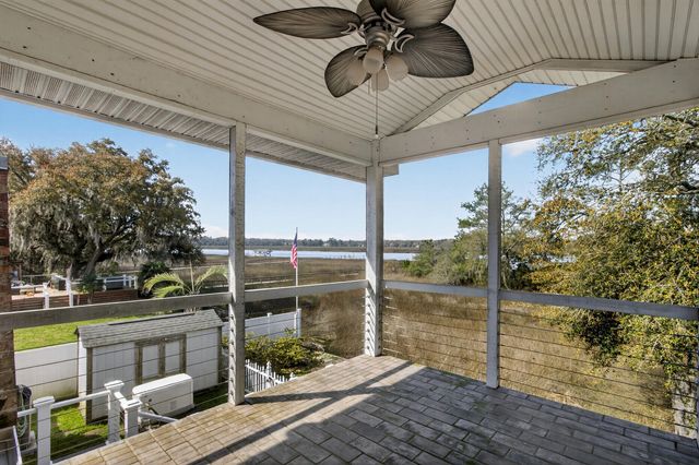 5721 Saint Angela Drive, North Charleston, SC 29418