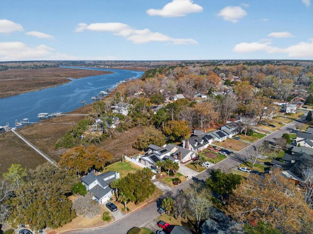 5721 Saint Angela Drive, North Charleston, SC 29418