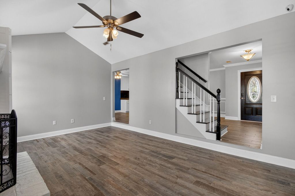 Image 27 of property listing at 5721 Saint Angela Drive, North Charleston, SC 29418