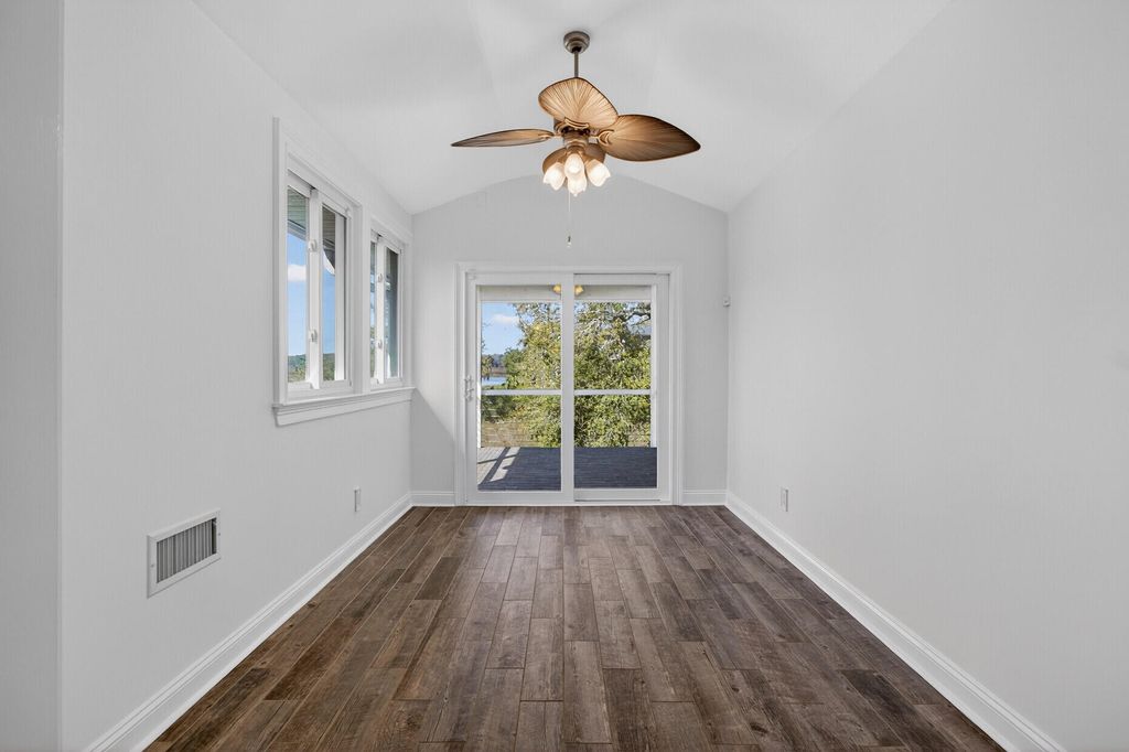 Image 33 of property listing at 5721 Saint Angela Drive, North Charleston, SC 29418