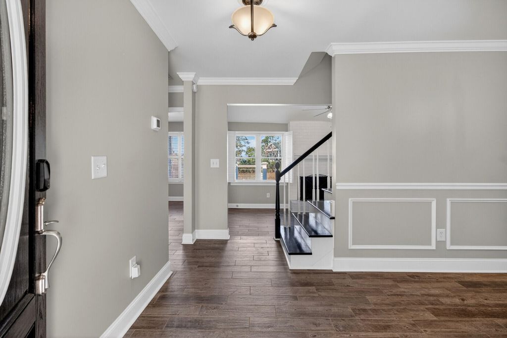 Image 9 of property listing at 5721 Saint Angela Drive, North Charleston, SC 29418