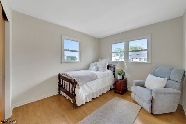 11 Monnett St, Little Ferry Boro, NJ 07643