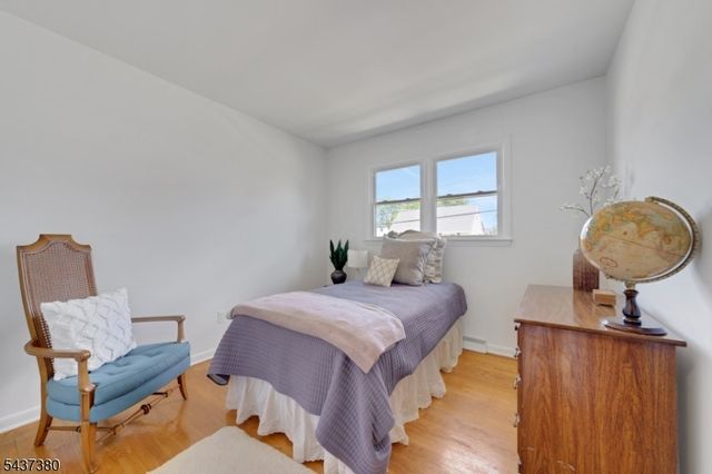 11 Monnett St, Little Ferry Boro, NJ 07643