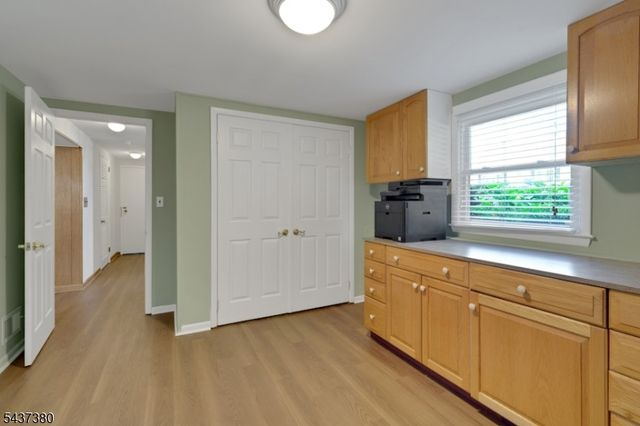 11 Monnett St, Little Ferry Boro, NJ 07643