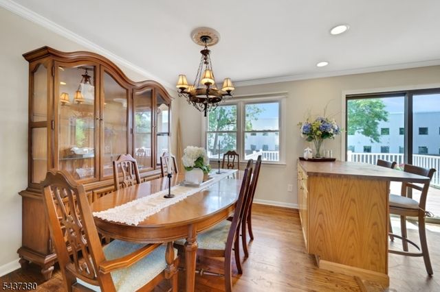 11 Monnett St, Little Ferry Boro, NJ 07643