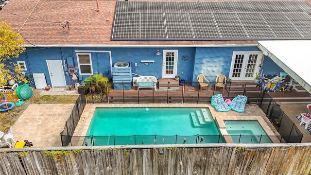 105 W COMANCHE AVENUE, Tampa, FL 33604