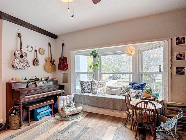 105 W COMANCHE AVENUE, Tampa, FL 33604